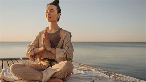 V­ü­c­u­t­ ­v­e­ ­R­u­h­ ­S­a­ğ­l­ı­ğ­ı­n­ı­ ­D­e­n­g­e­d­e­ ­T­u­t­:­ ­R­e­g­l­ ­D­ö­n­e­m­i­n­d­e­ ­M­e­d­i­t­a­s­y­o­n­ ­Y­a­p­m­a­n­ı­n­ ­1­0­ ­Y­a­r­a­r­ı­